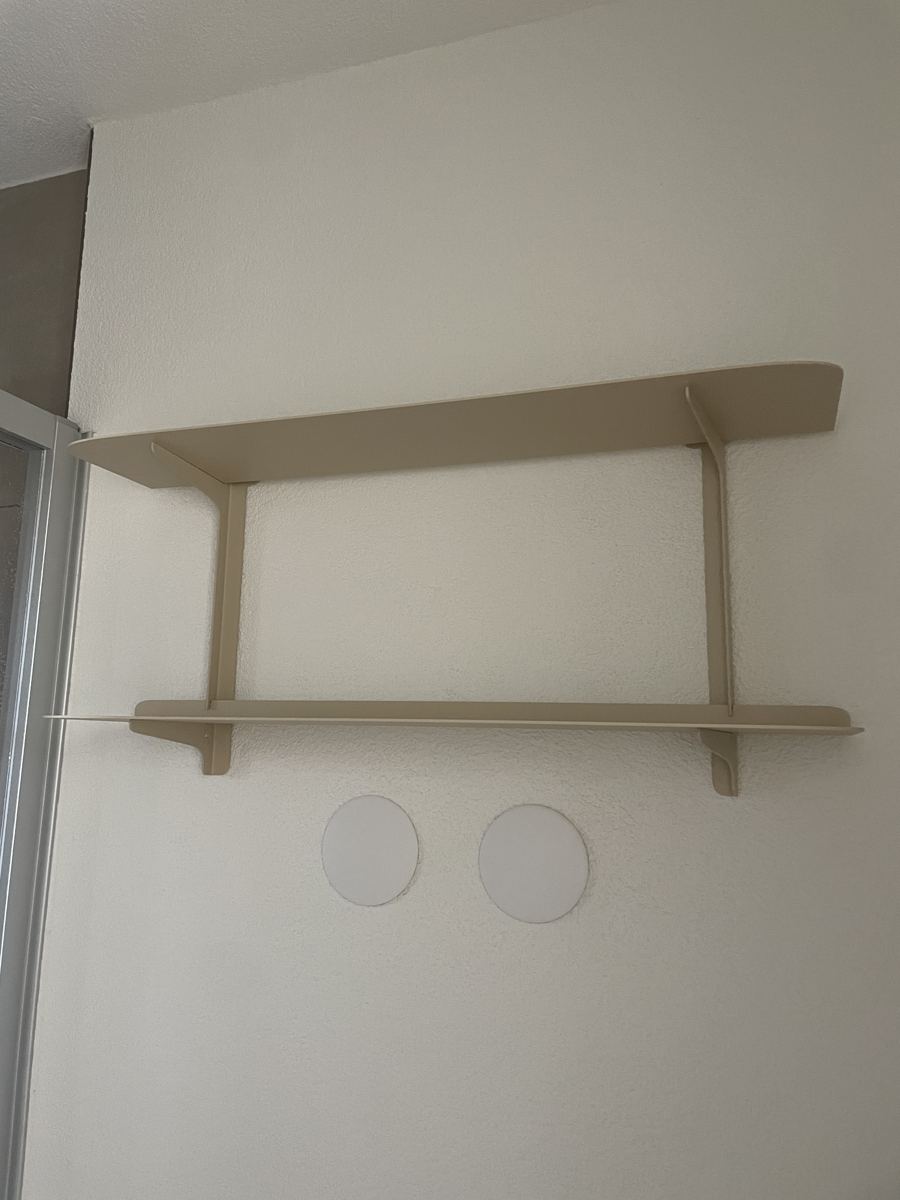 Shower shelf, wall shelf and ceiling spots — detail